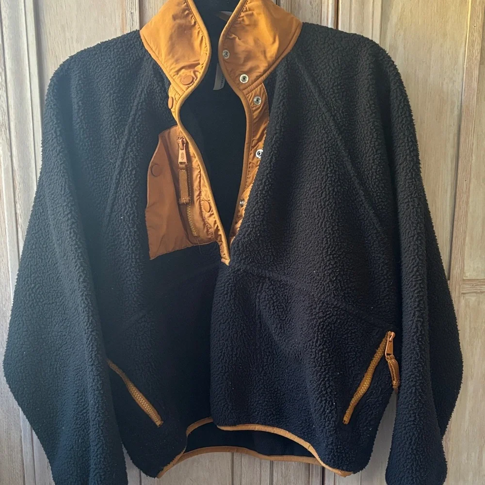 FREE PEOPLE Cozy Black and Orange Fleece Jacket - Picture 1 of 4